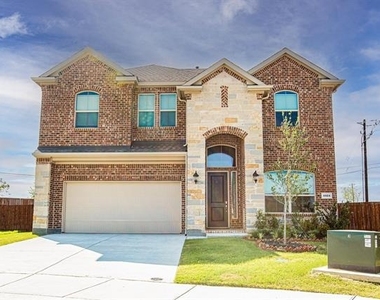 4924 Dewy Rose Lane - Photo Thumbnail 2