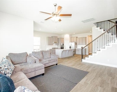 4924 Dewy Rose Lane - Photo Thumbnail 4