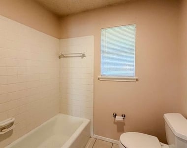 3708 Holland Drive - Photo Thumbnail 17