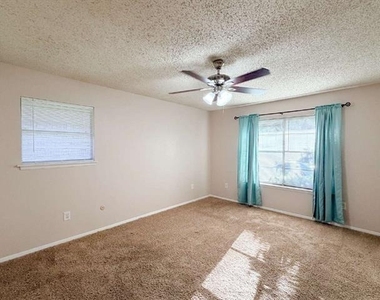 3708 Holland Drive - Photo Thumbnail 22