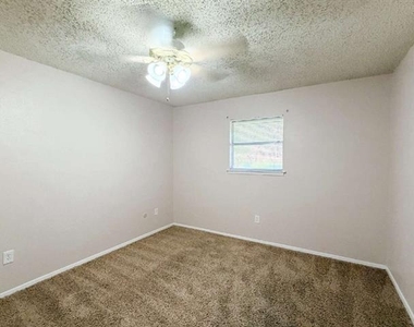3708 Holland Drive - Photo Thumbnail 14