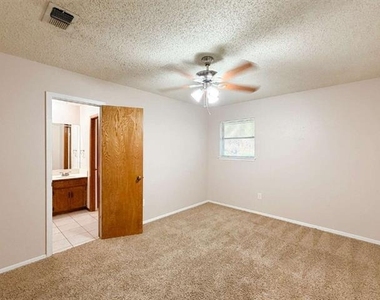 3708 Holland Drive - Photo Thumbnail 20