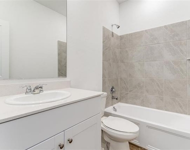1213 Blue Spring Drive - Photo Thumbnail 10