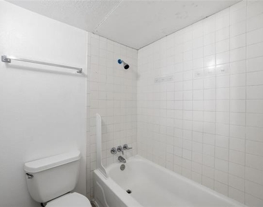 334 Valley Park Drive - Photo Thumbnail 22