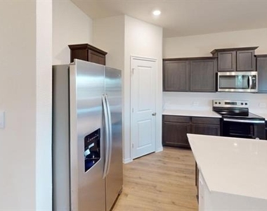 13169 Dawson Drive - Photo Thumbnail 6