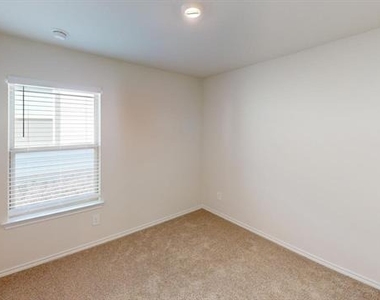 13169 Dawson Drive - Photo Thumbnail 13