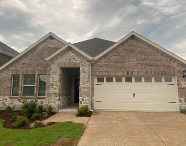 1902 Canyon Lane - Photo Thumbnail 1