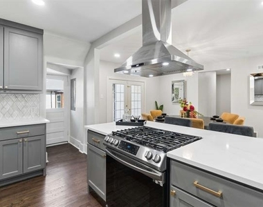 4516 Fairway Avenue - Photo Thumbnail 13