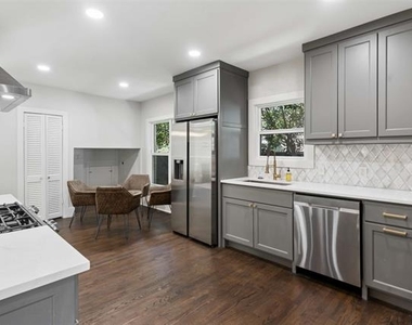 4516 Fairway Avenue - Photo Thumbnail 10