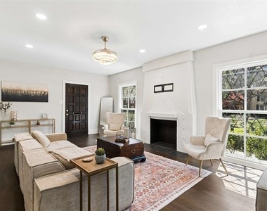 4516 Fairway Avenue - Photo Thumbnail 6