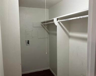 12888 Montfort Drive - Photo Thumbnail 10