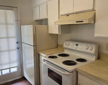 12888 Montfort Drive - Photo Thumbnail 13