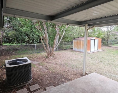 6908 Sunflower Circle N - Photo Thumbnail 17
