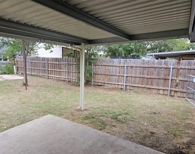 6908 Sunflower Circle N - Photo Thumbnail 15