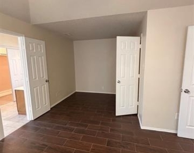 1615 Ariel Drive - Photo Thumbnail 9