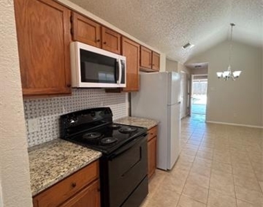 1615 Ariel Drive - Photo Thumbnail 11