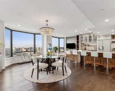 3030 Mckinney Avenue - Photo Thumbnail 8