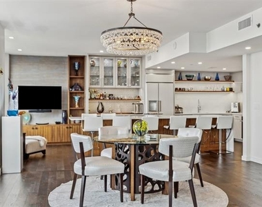 3030 Mckinney Avenue - Photo Thumbnail 10