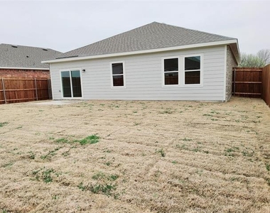 1308 Fleckman Drive - Photo Thumbnail 27
