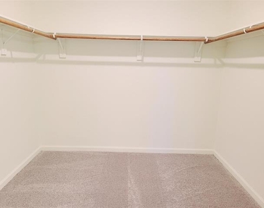 1308 Fleckman Drive - Photo Thumbnail 23