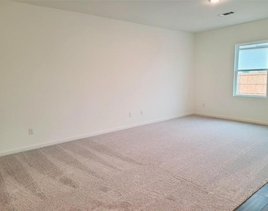 1308 Fleckman Drive - Photo Thumbnail 16