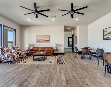 13561 Bonanza Circle - Photo Thumbnail 18