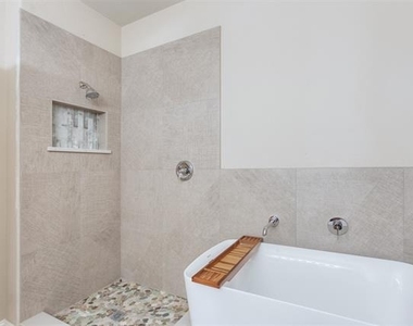 2356 Jaguar Drive - Photo Thumbnail 7