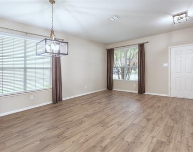 2356 Jaguar Drive - Photo Thumbnail 5