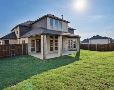 2820 Fountain Park Drive - Photo Thumbnail 1