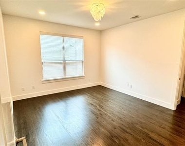 3018 Zenia Drive - Photo Thumbnail 15