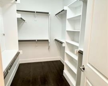 3018 Zenia Drive - Photo Thumbnail 17