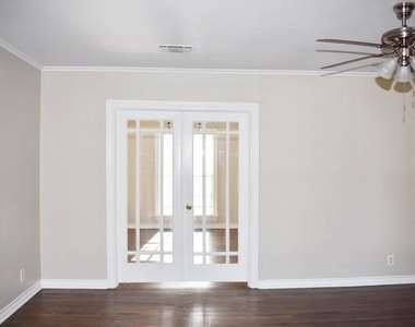 4900 Morris Avenue - Photo Thumbnail 5