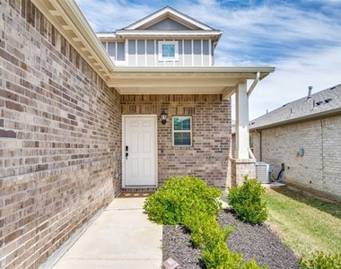 14149 Danesdale Drive - Photo Thumbnail 2