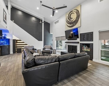 4324 Cobblers Lane - Photo Thumbnail 15
