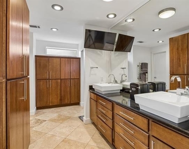 4324 Cobblers Lane - Photo Thumbnail 24