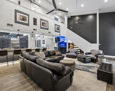 4324 Cobblers Lane - Photo Thumbnail 16