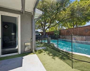 4324 Cobblers Lane - Photo Thumbnail 35
