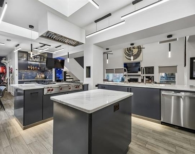 4324 Cobblers Lane - Photo Thumbnail 10