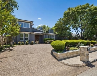 4324 Cobblers Lane - Photo Thumbnail 3