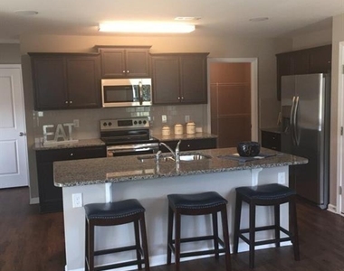 3973 Bethesda Place - Photo Thumbnail 2