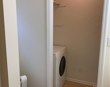 7469 Katherine Drive - Photo Thumbnail 16