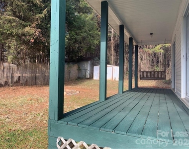 7469 Katherine Drive - Photo Thumbnail 2