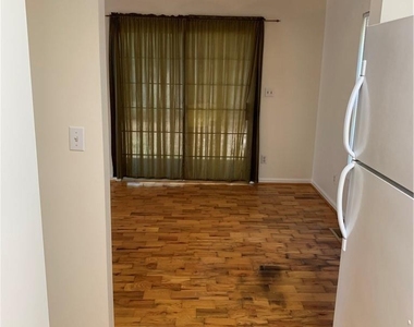 7469 Katherine Drive - Photo Thumbnail 7