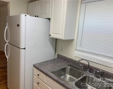 7469 Katherine Drive - Photo Thumbnail 6