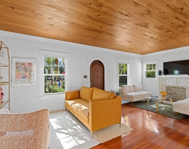 727 Claremore Drive - Photo Thumbnail 2