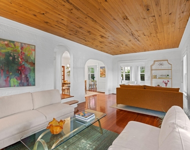 727 Claremore Drive - Photo Thumbnail 4