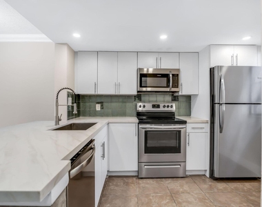5200 Nw 31st Avenue - Photo Thumbnail 15