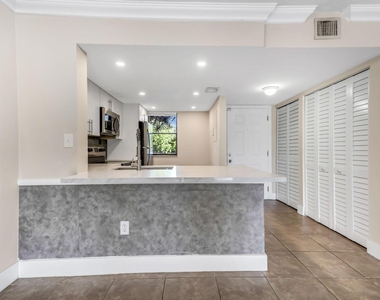 5200 Nw 31st Avenue - Photo Thumbnail 14