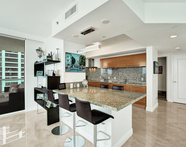 101 S Fort Lauderdale Beach Boulevard - Photo Thumbnail 12