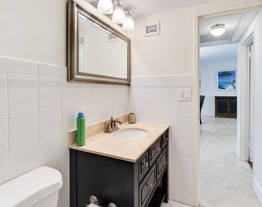 4250 Galt Ocean Drive - Photo Thumbnail 27